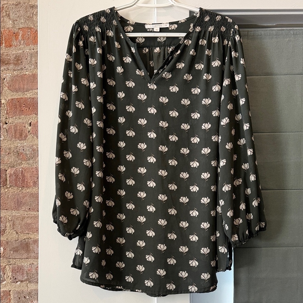fun 2 fun Green Floral V-Neck Smocked-Yoke Blouse